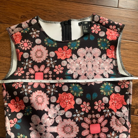 Jewel/Floral Patterned A-Line Dress - Picture 6 of 7